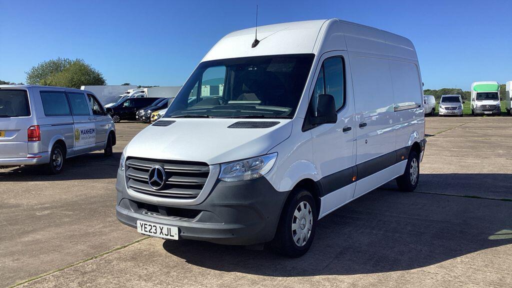 Mercedes-Benz Sprinter